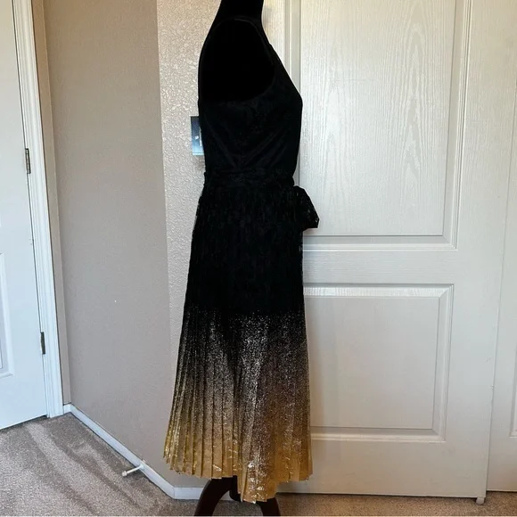 NWT Worthington Black and Gold Lace Dress Size 4 - Picture 3 of 9